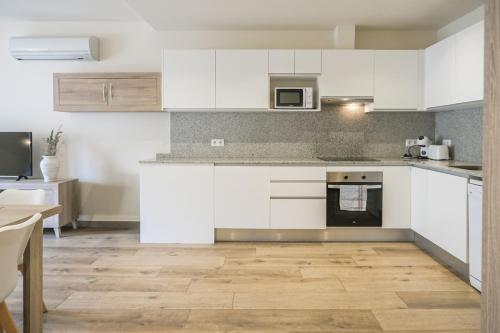 Can Cintet 2-1,Nuevo Apartamento Moderno en Besalú (Can Cintet 2-1,Nuevo Apartamento Moderno en Besalu) in Besalu