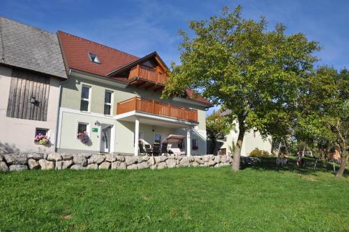 Entrance, Haaghof Ertl in Maria Neustift