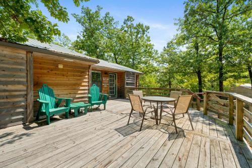 Large 2 Bed Condo w Beautiful Deck Views-Free Attraction Tickets-Table Rock Lake Access in Кімберлінг Сіті