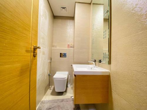 Dubai Luxury Apartments In a good place, Dubai (photo 10)