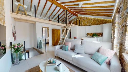 Two-Bedroom Apartment room in Apartamento Ca la iaia en Dénia con terraza y encanto mediterráneo by Family Homes