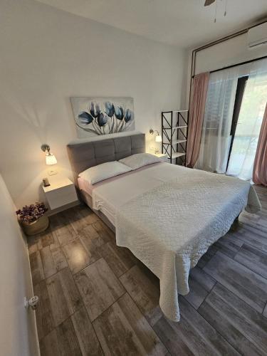 Double Room image 1