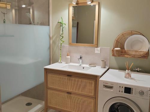 Maison avec jardin clos à Villabon - FR-1-586-55 (Maison avec jardin clos a Villabon - FR-1-586-55) in Farges-En-Septaine