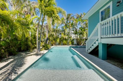 Beachy Keen – Holmes Beach
