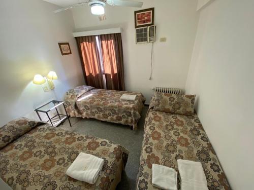3 twin beds