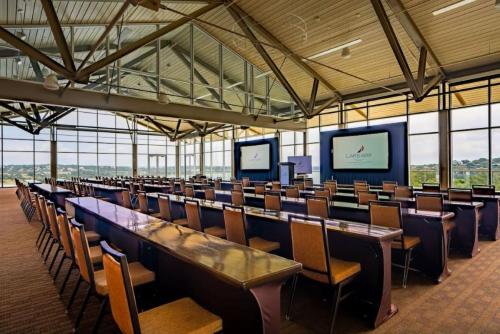 Lakeway Resort and Spa - image 7