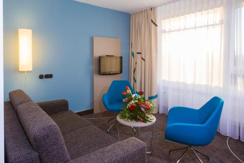 Hotel Am Terrassenufer - image 11