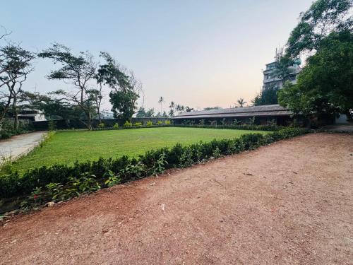 Thronefield Eco Lodge - image 9