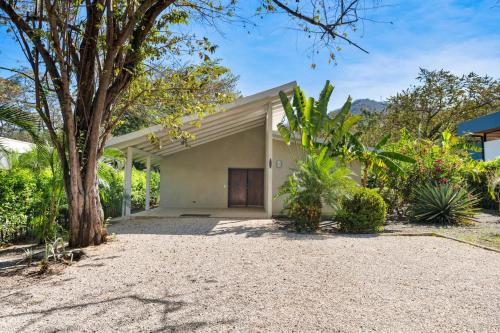 3-BD Home with Pool Near Beach in 布拉希利托