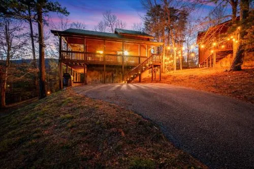 Family Retreat- Hot Tub- Pool Table- Fire Pit- BBQ Grill- Kids Zone- Arcade Games photo 2