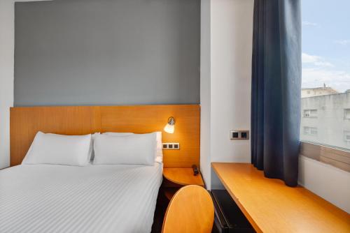 2 twin beds