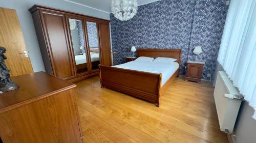 House with 5 bedrooms near Brussels