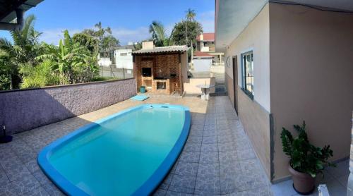 Casa com piscina, Penha