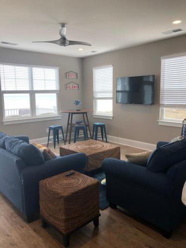 Bailey's Blue Ocean View -OceanFront thumb 2
