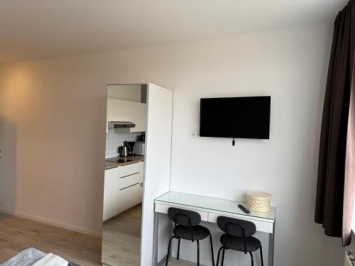 Ocean Breeze Apartments 2