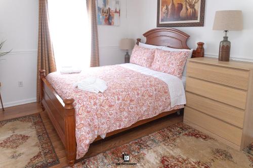 Beautifully Designed & Spacious Apartment in Newark 10mins from EWR Airport, Close to NYC and Beth Israel Hospital