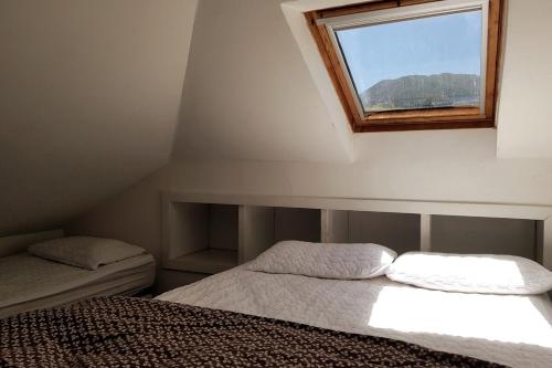 Peace, privacy and proximity