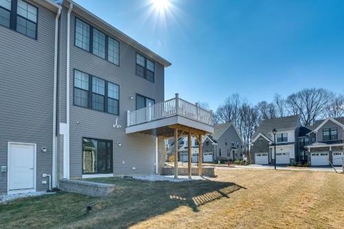 10 Mi to Morristown Stylish Home Near Trails! in Denville (NJ)