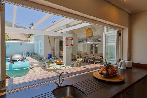 Nautilus on Grotto Beach - heated pool - image 5
