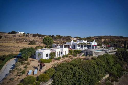 Villa Hestia - Full estate – khách sạn tại Naoussas Marpissas