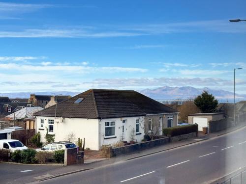 Parkhouse Villa in Ardrossan in อาร์ดรอสแซนกลาง