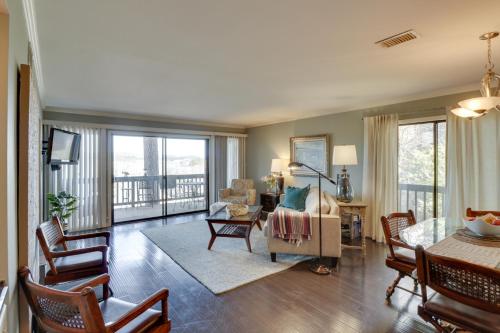 Hot Springs Condo with Lake Access and Community Pool