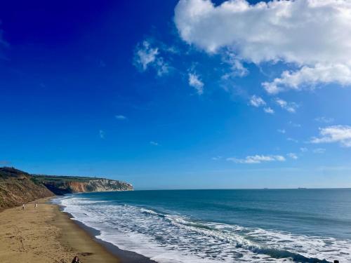 Look no further Gorgeous newly renovated contemporary chalet Sandown Bay Holiday Centre in Sandown North