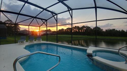 Spectacular Lake View - Game Room- Close to Disney