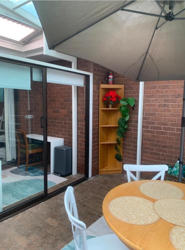 Footbridge Holiday Apartment, Prime Position