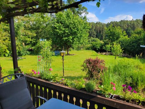 Dārzs, Gemütliches Ferienhaus mit grossem Garten, ideal für Naturliebhaber (Gemutliches Ferienhaus mit grossem Garten, ideal fur Naturliebhaber) in Gerhardshofen