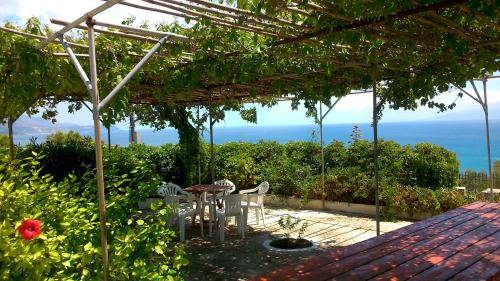  Thanasis Apartments, Ferienwohnung in Sparta