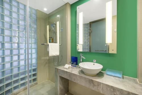 Standard Room image 2