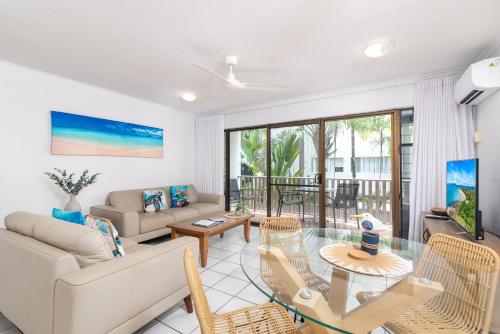 2 Bedroom Apartment room in Tropical Reef Apartments