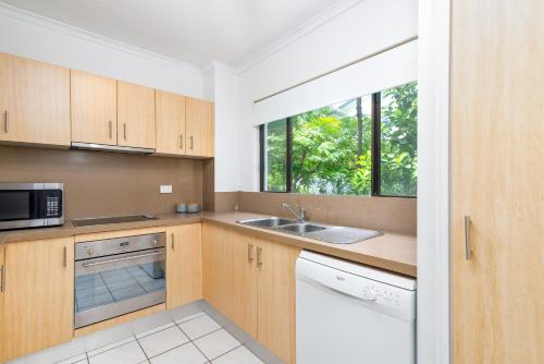 2 Bedroom Apartment image 3