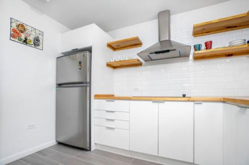 Dapur, 3 Story Penthouse with Ocean Views in Vega Alta