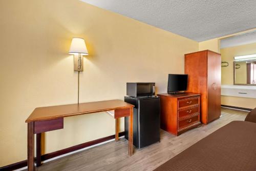 Rodeway Inn Rodeway Inn