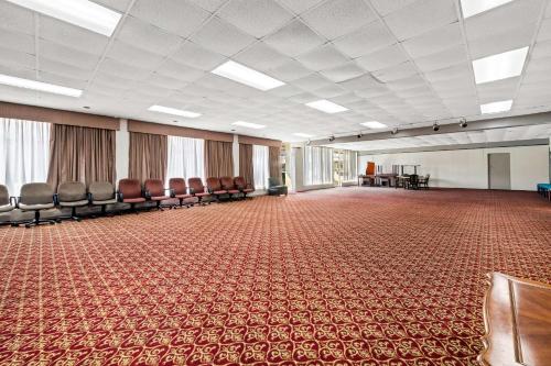 Rodeway Inn Rodeway Inn