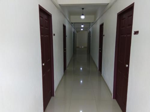 บริการและสิ่งอำนวยความสะดวก, บ้านไหมเกสเฮ้า (Baan Mai Guest House) near โรงพยาบาลทหารเรือกรุงเทพ