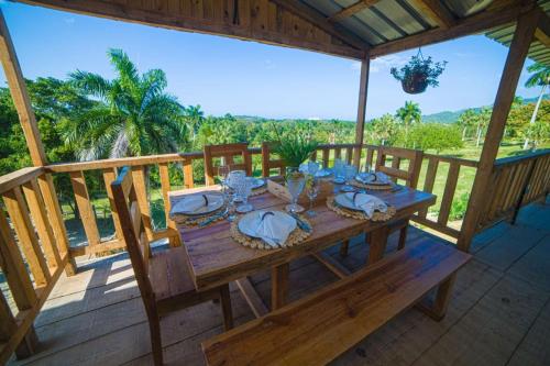 Erkély/terasz, Natural Retreat with Jacuzzi and Stunning Views in Vista al Valle in Y Griega