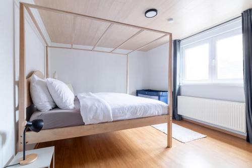 Ideal Family Bruges House – khách sạn tại Male