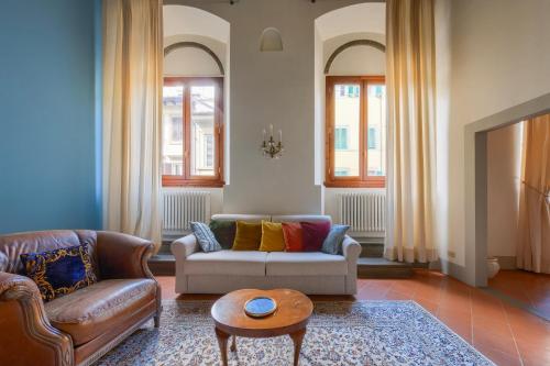 Duomo luxury apartment Wi-Fi a/c - Tap to explore photos