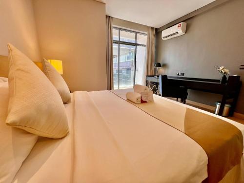 Straits Suite image 2