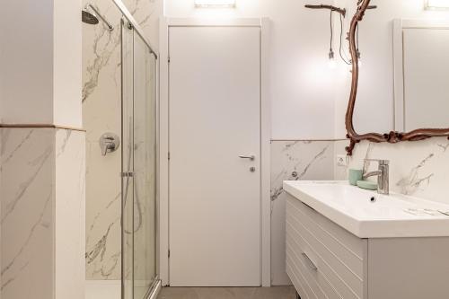 Casa Menabrea by Houset - image 2