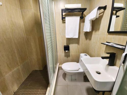 Deluxe Double Room image 1