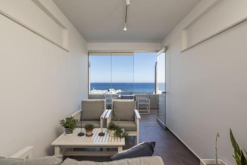 Luxury Villas near The Sea With Heated Pool 3
