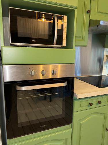 廚房, Maison Cosy et Bohème (Maison Cosy et Boheme) in 沙托貝爾納爾