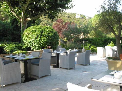 Le Relais Des Chartreuses - 레스토랑