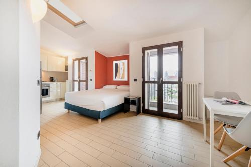RELSTAY - Buenos Aires, Milan