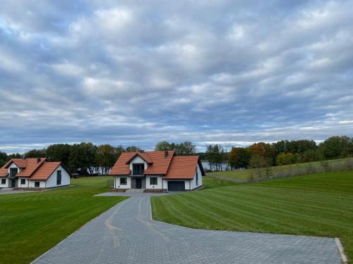 Зовнішній вигляд готелю, Osada Limajno Dom Łabędzia (Osada Limajno Dom Labedzia) in Добре-Място