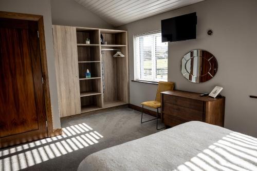 Noel's Place - image 10